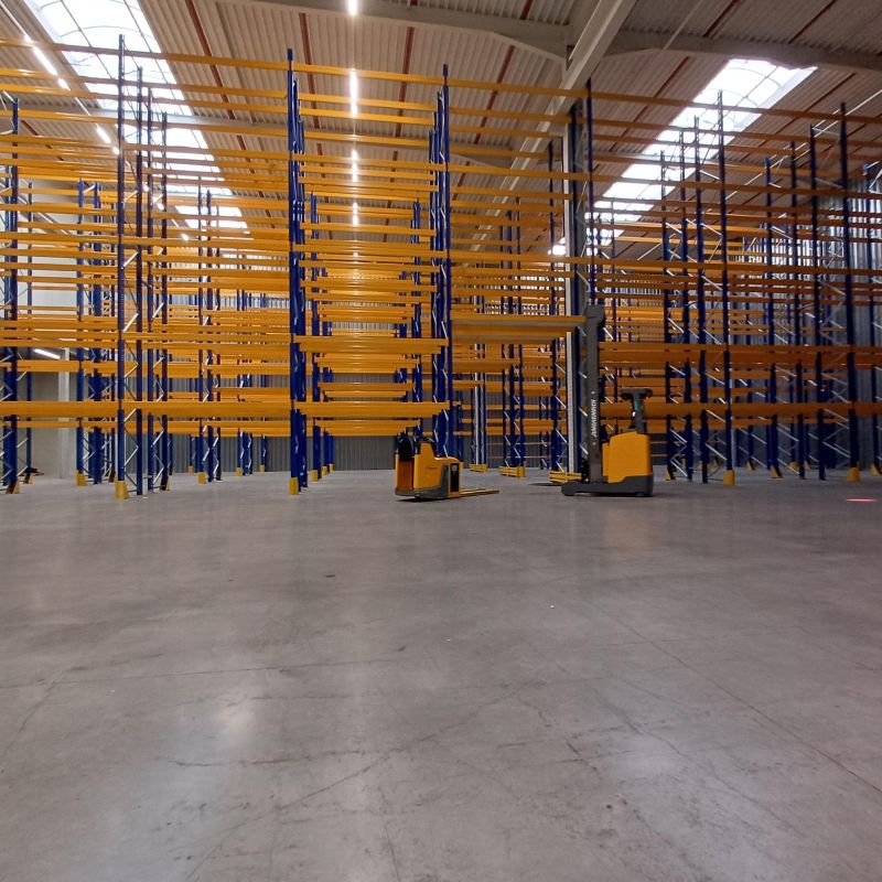 Ameel Candy World opent logistieke hub