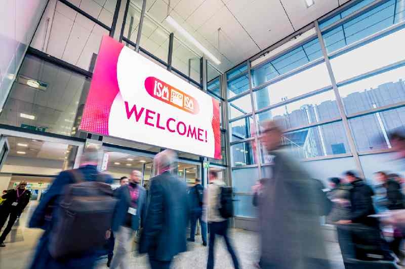 ISM Award voor Uwe Lebens van distributiebedrijf Genuport