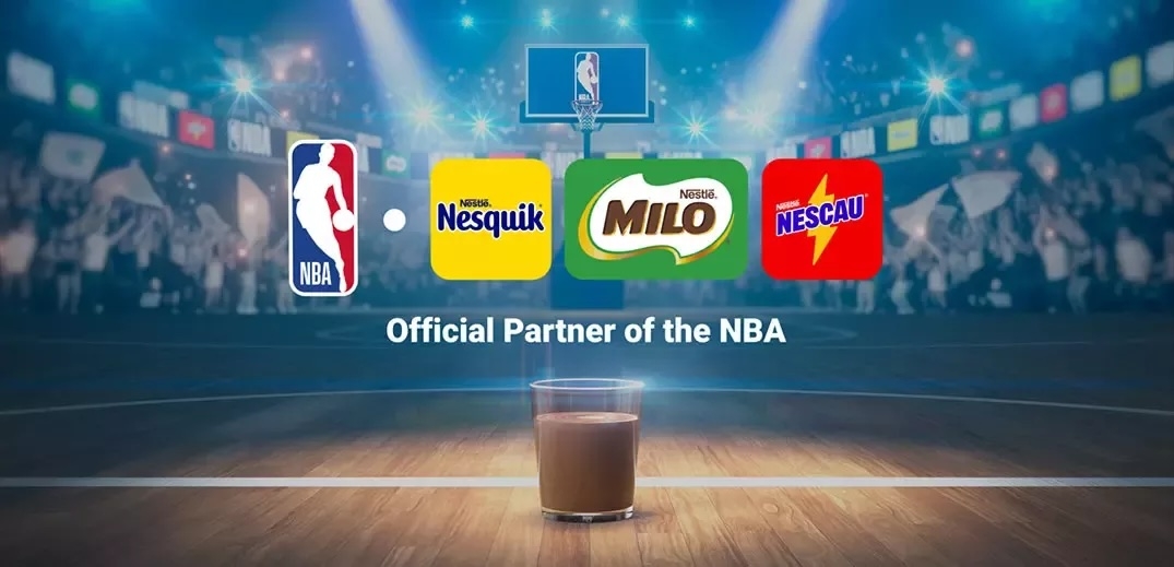 Chocoladedrankmerken op het basketbalveld