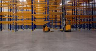Ameel Candy World opent logistieke hub
